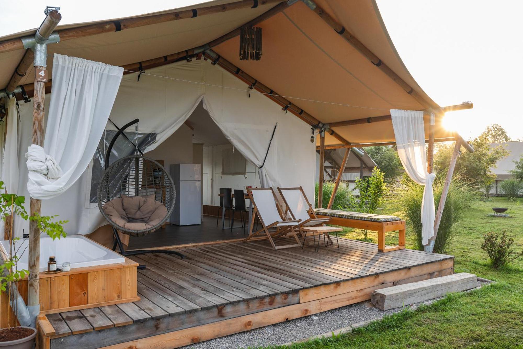 Glamping Kolpa Resort Gradac Exterior foto